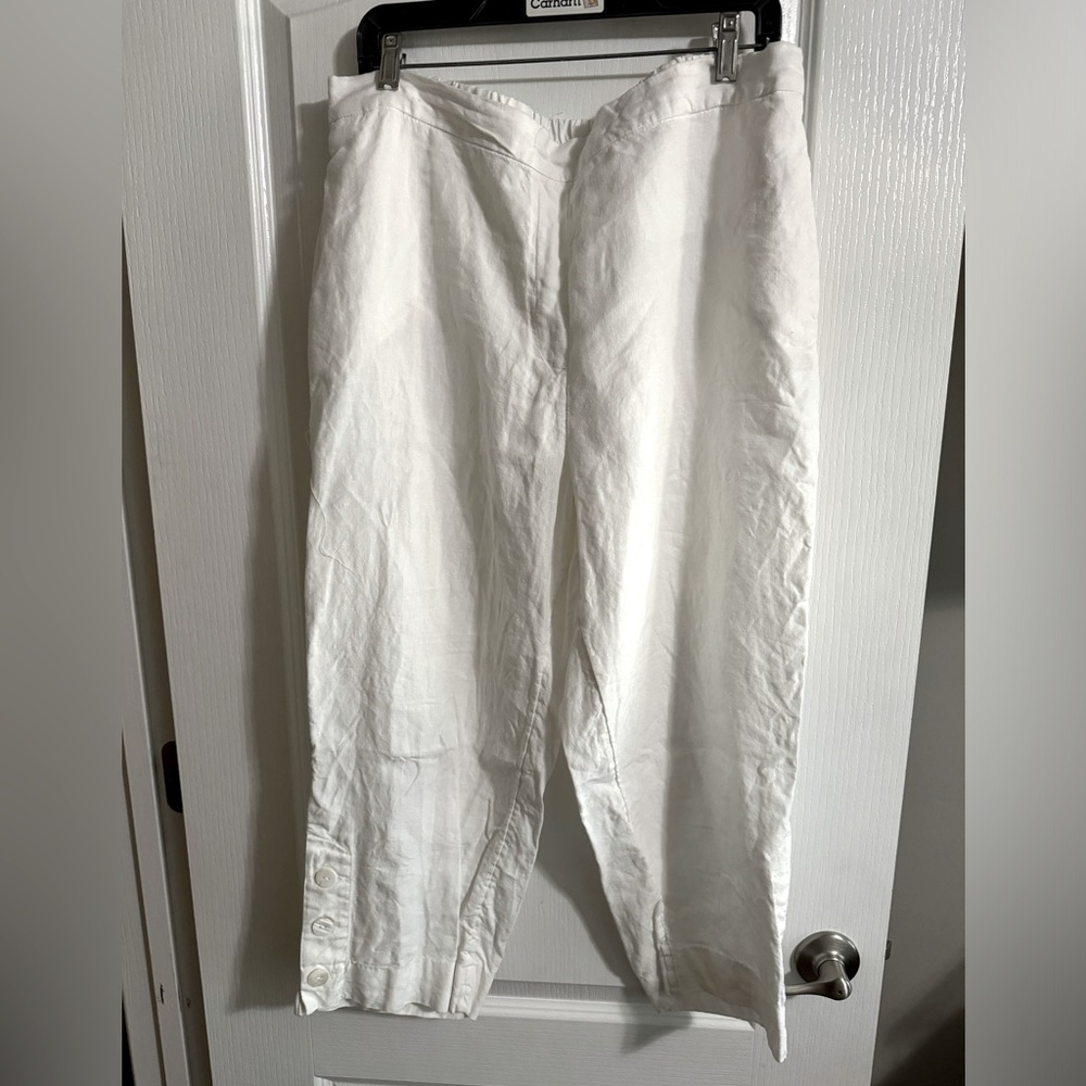 Chico’s like new white crop pants